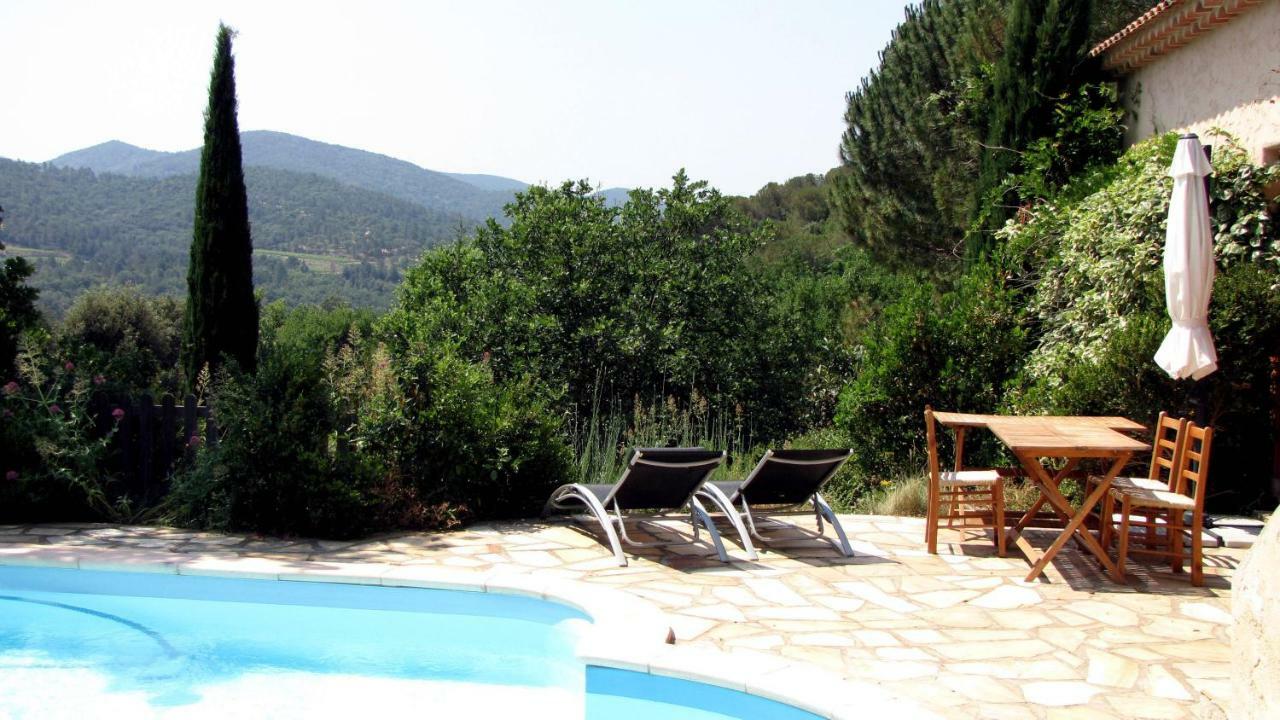 Appartement En Pleine Nature Avec Piscine Chauffee Collobrières 외부 사진