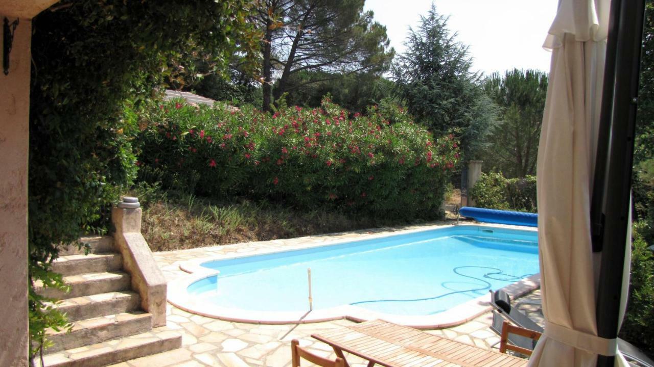 Appartement En Pleine Nature Avec Piscine Chauffee Collobrières 외부 사진